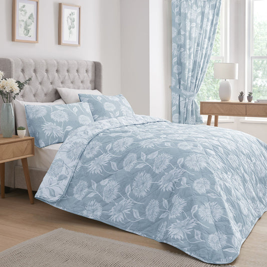 Chrysanthemum Bedspread in Blue