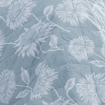 Chrysanthemum Bedspread in Blue