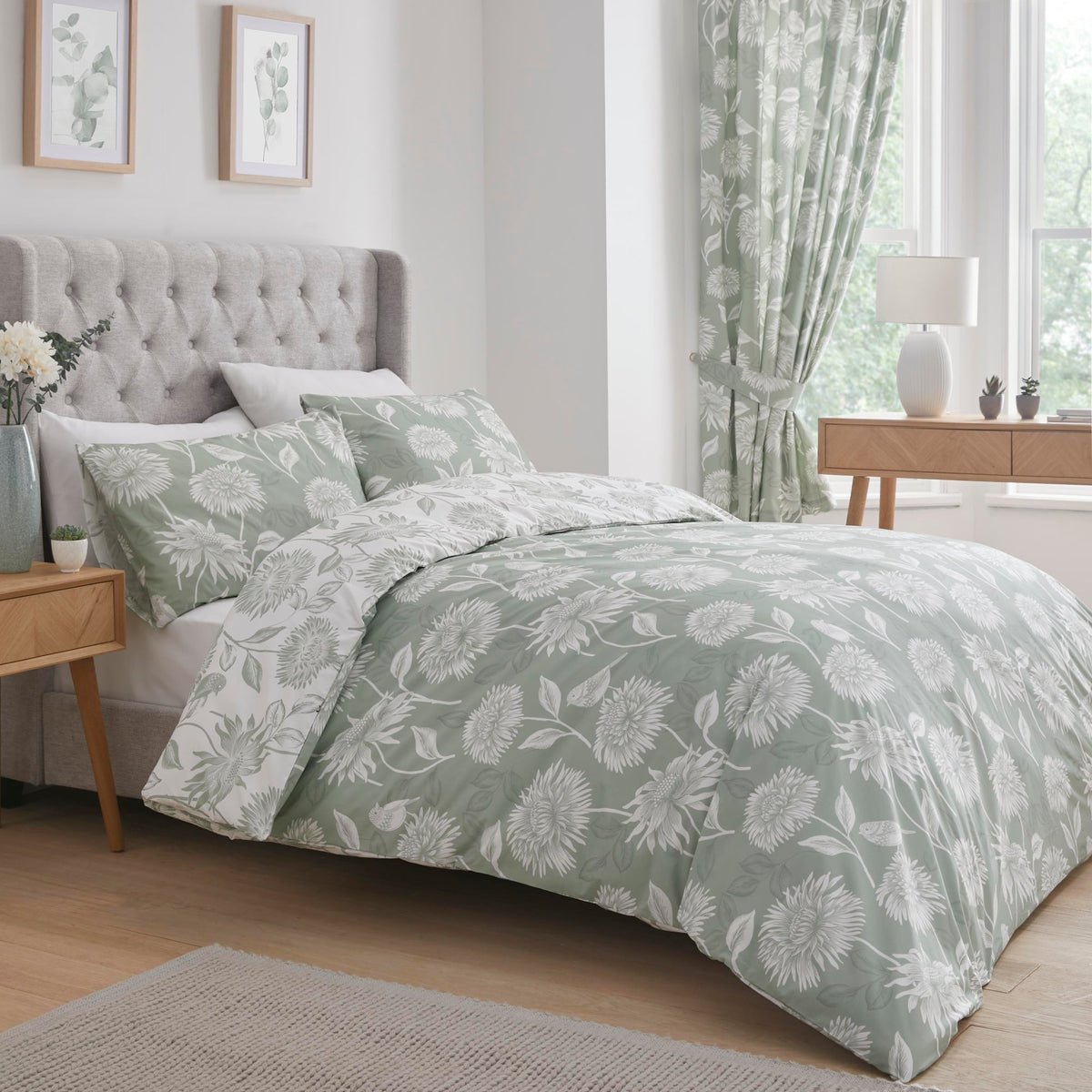 Chrysanthemum Duvet Cover Set in Green