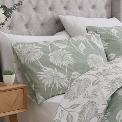 Chrysanthemum Duvet Cover Set in Green