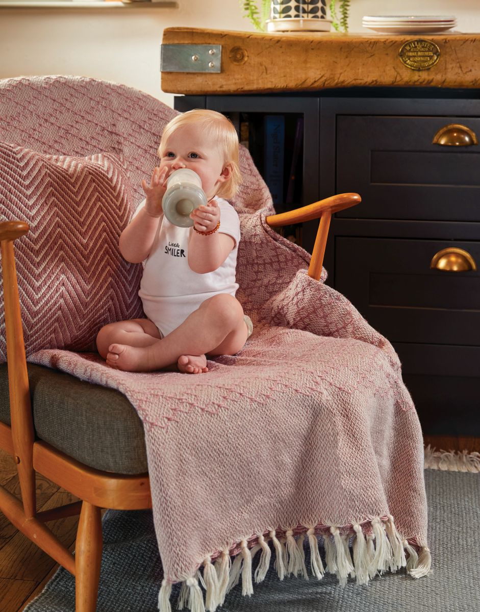 Hug Rug Woven Trellis Rug Coral Pink
