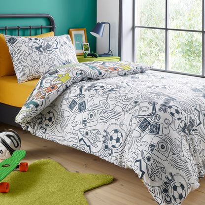Doodle Zoom Duvet Cover Set in Multi