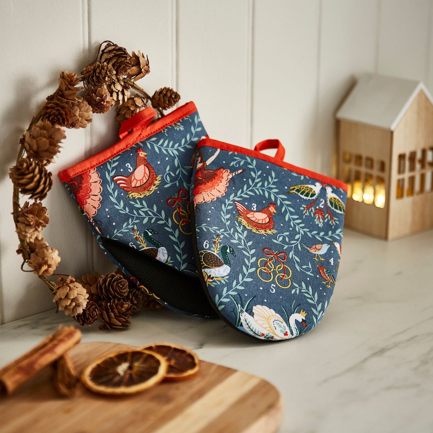 12 Days of Christmas Microwave Mitts Pair