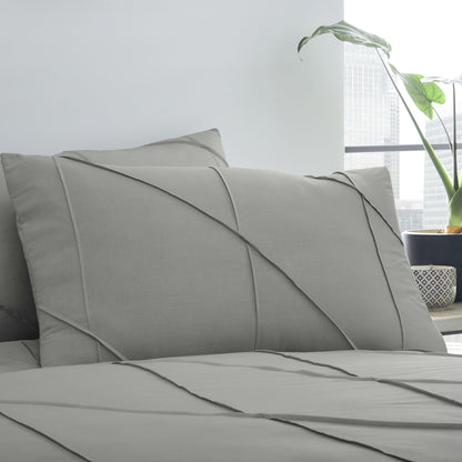 Dart Duvet Cover Set in Grey