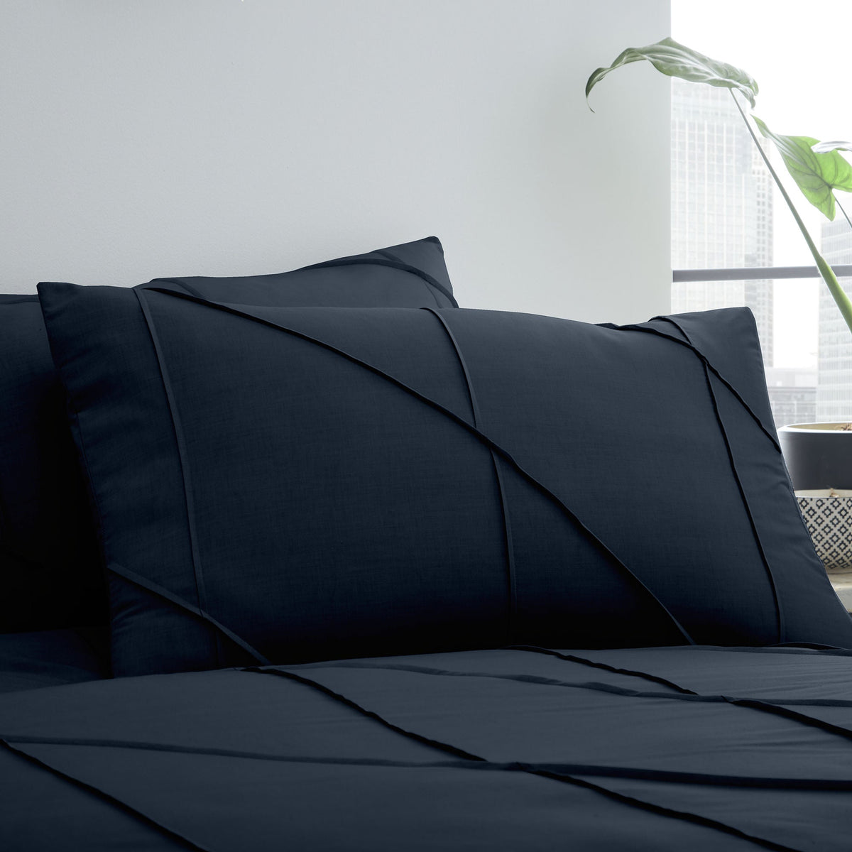 Dart Duvet Cover Set in Navy
