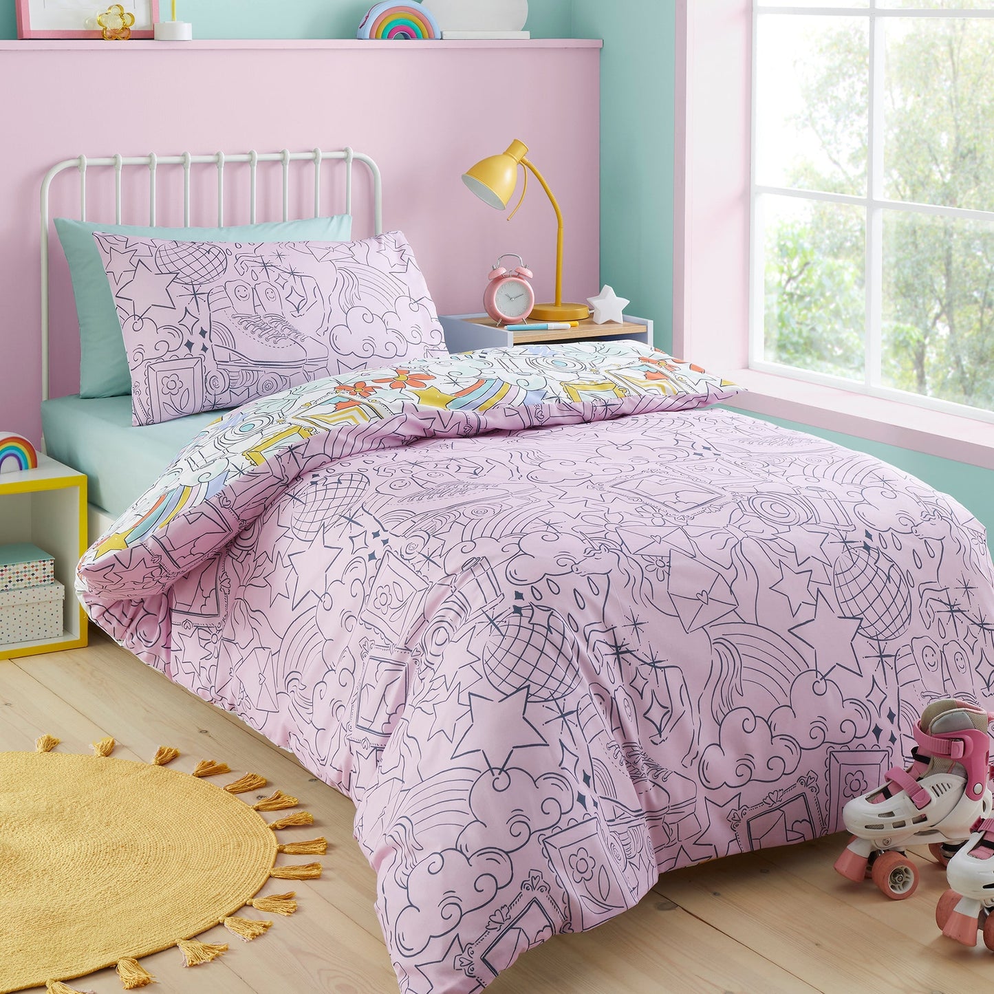 Doodle Hobby Duvet Cover Set in Multi