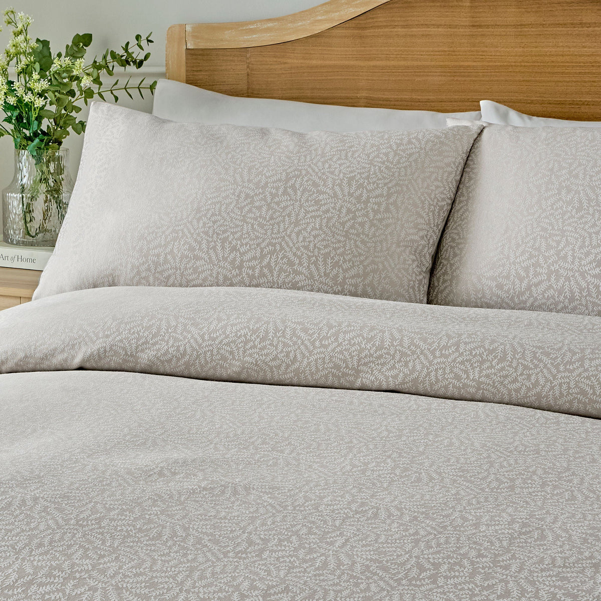 Ditsy Leaf Jacquard Duvet Cover Set in Natural