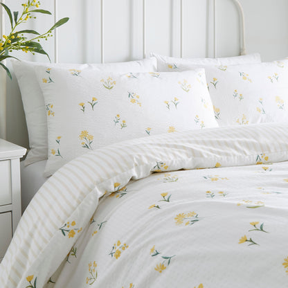 Ditsy Floral Seersucker Duvet Cover Set in Yellow