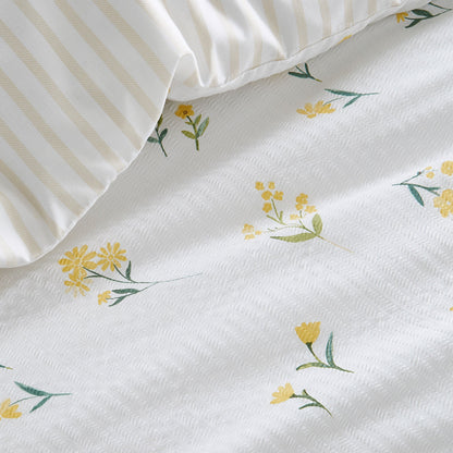 Ditsy Floral Seersucker Duvet Cover Set in Yellow