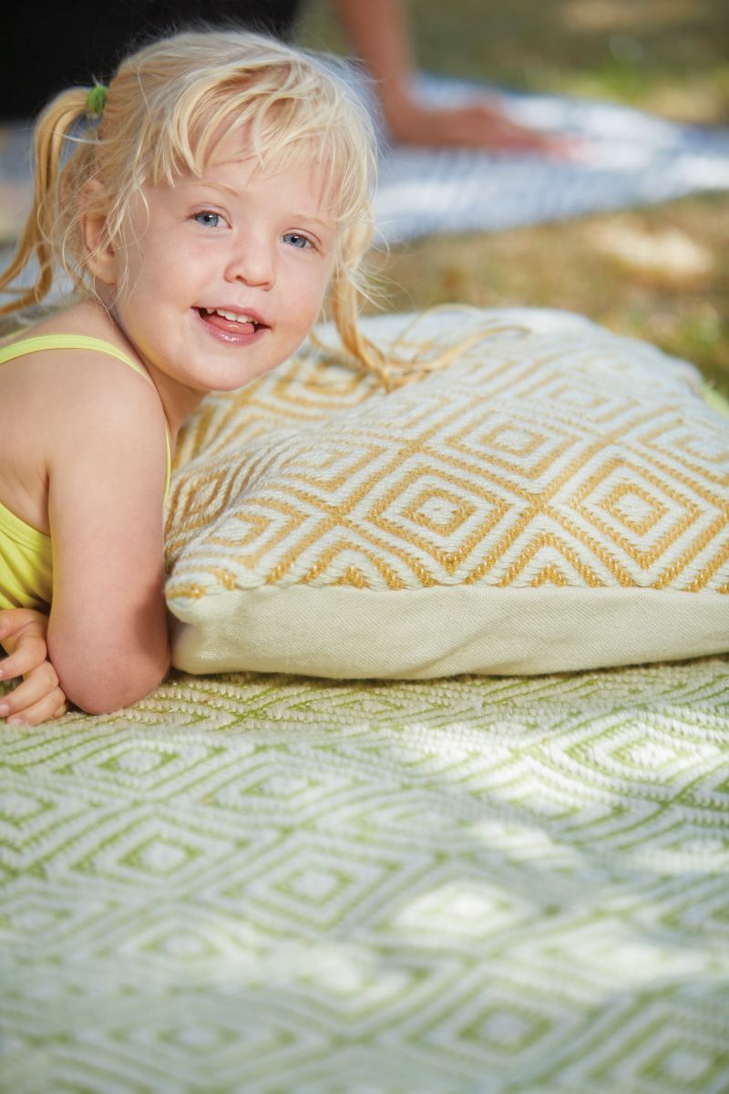 Hug Rug Woven Diamond Rug Gold