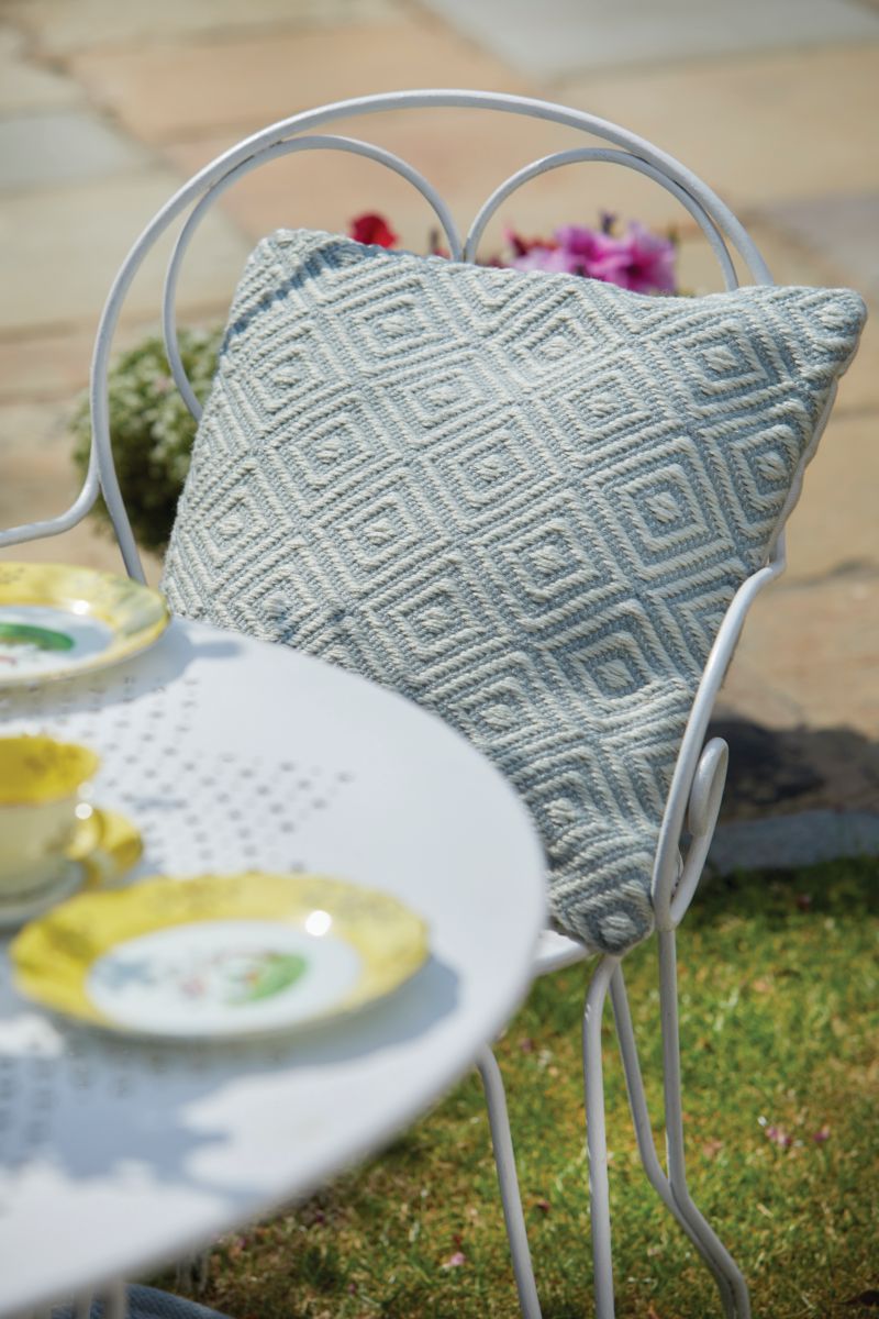 Hug Rug Woven Diamond Rug Sky Grey