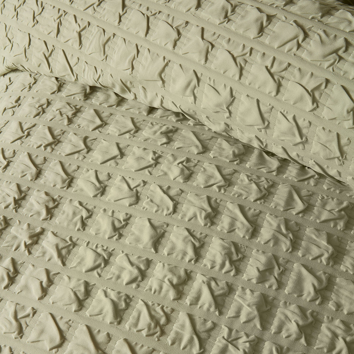 Embossed Grid Duvet Cover Set in Green