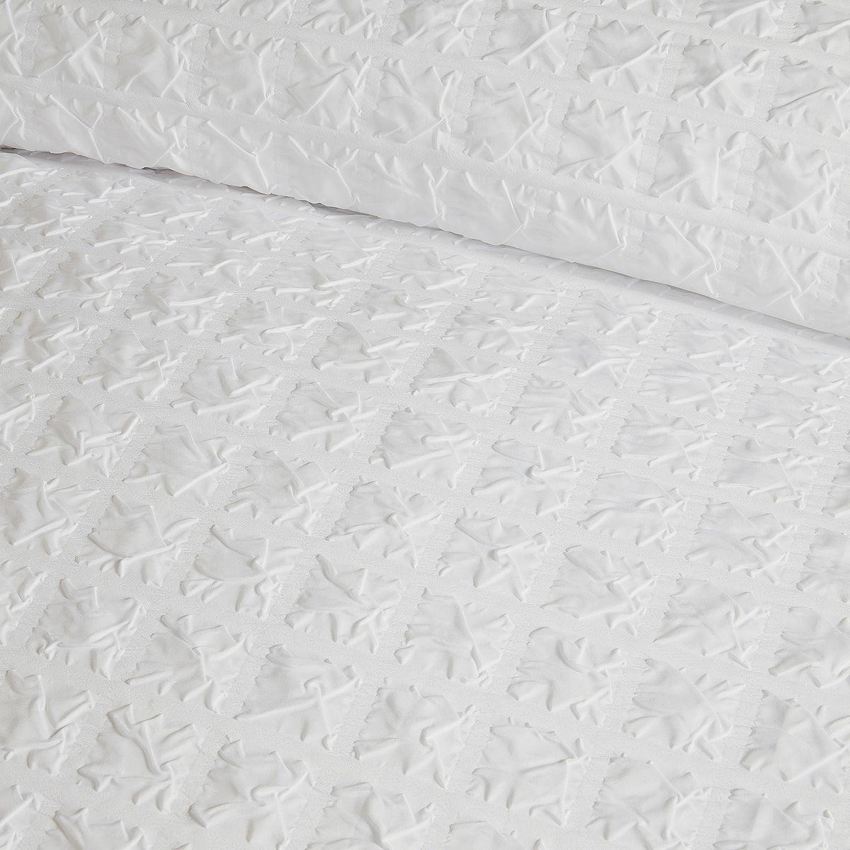Embossed Grid Duvet Cover Set in White