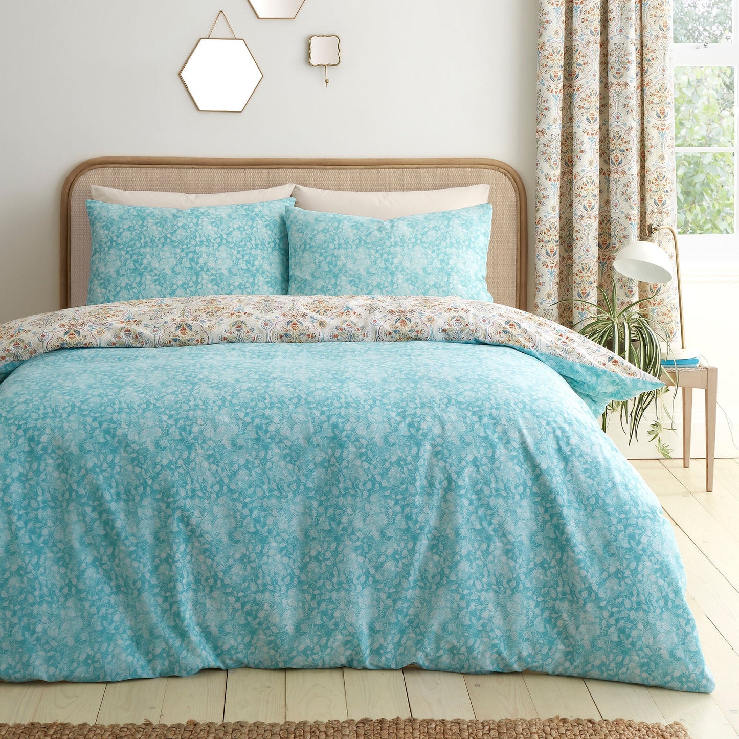 Edena Decorative Floral Duvet Cover Set in Natural