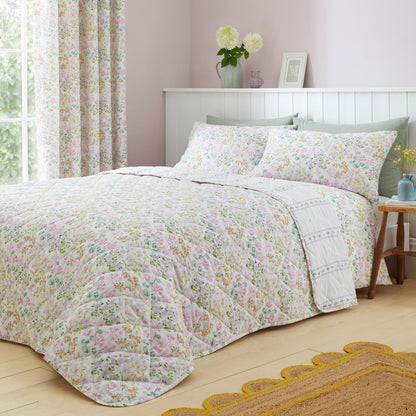 Edith Bedspread in Lilac