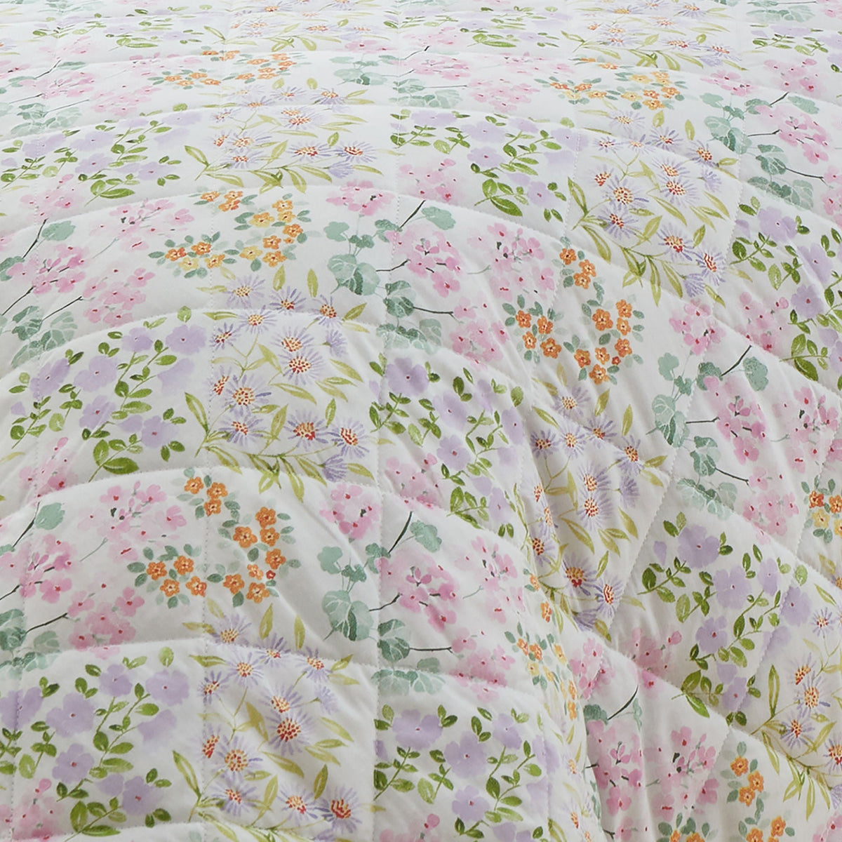 Edith Bedspread in Lilac