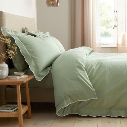 Scallop Edge Duvet Cover Set in Green