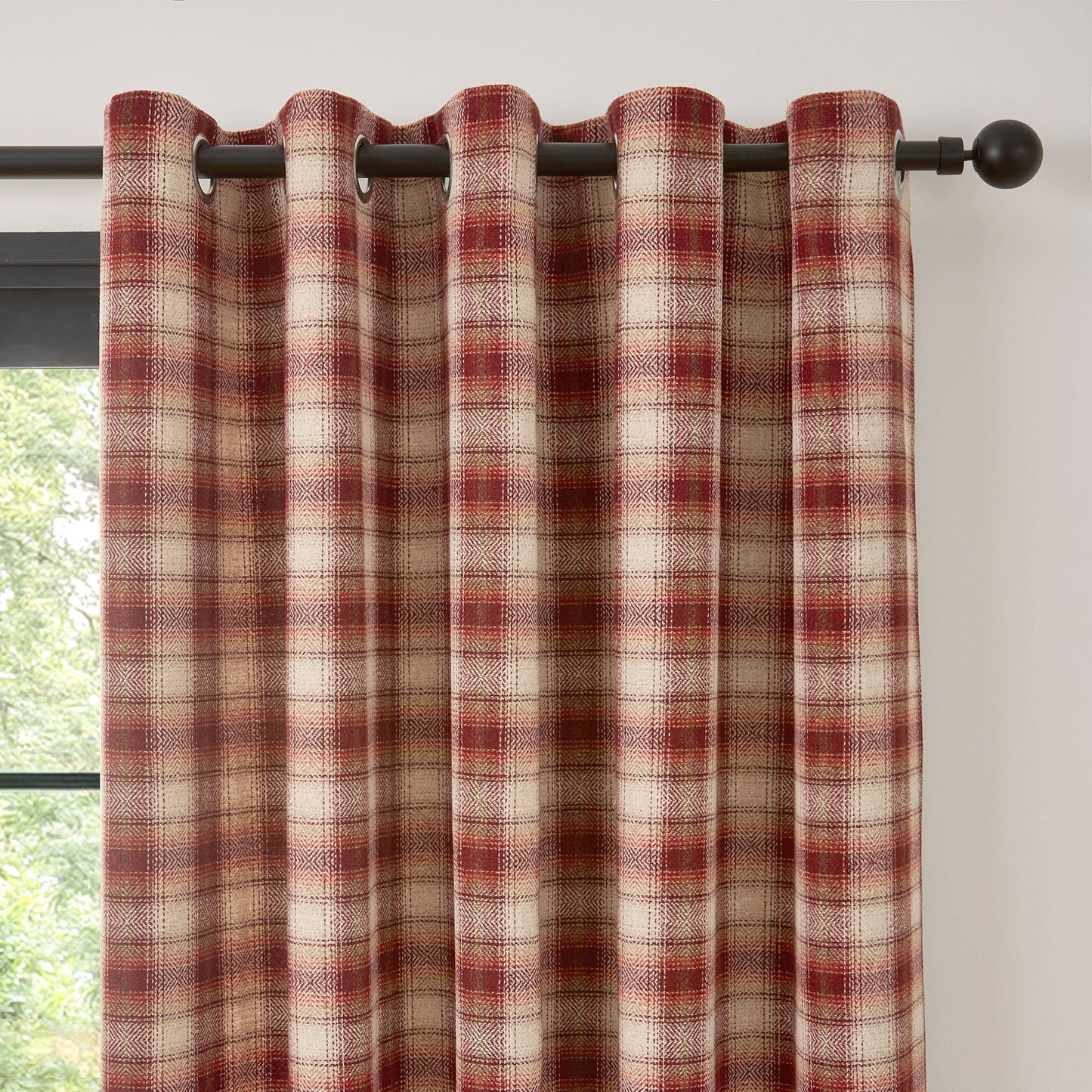 Everett Eyelet Curtains in Red