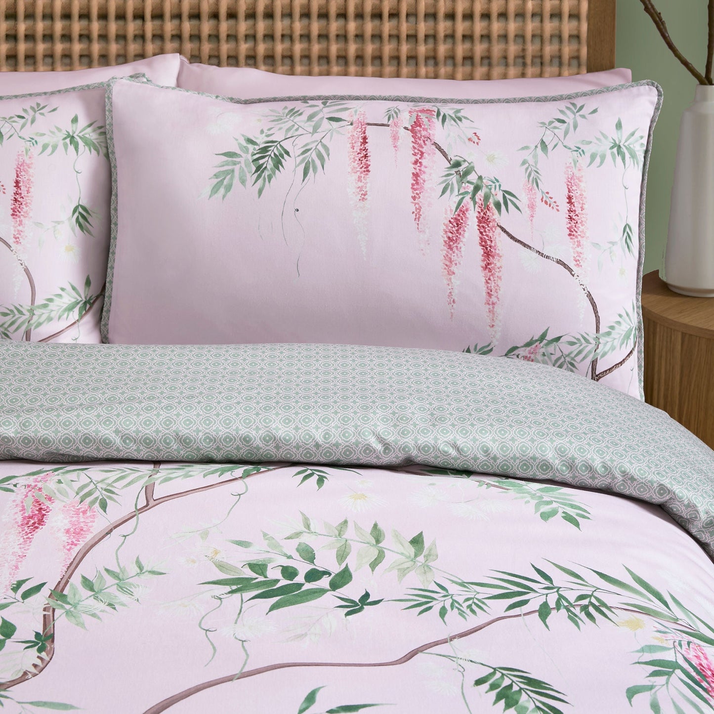 Enya Duvet Cover Set in Pink