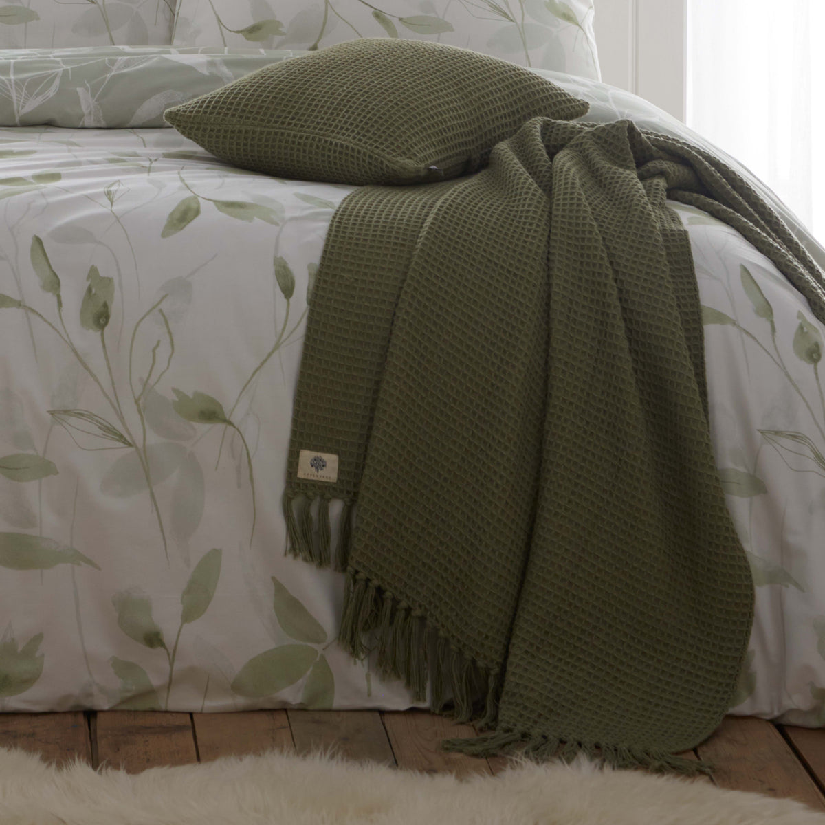 Eliza Duvet Cover Set in Green