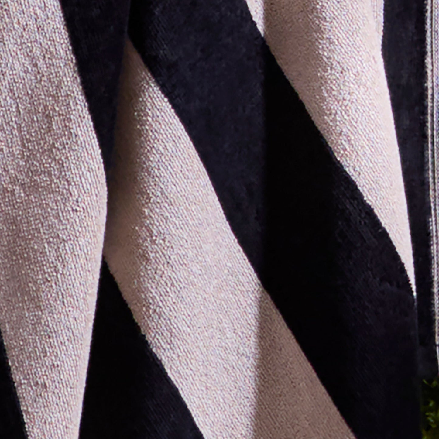 Festivo Stripe Towels in Black