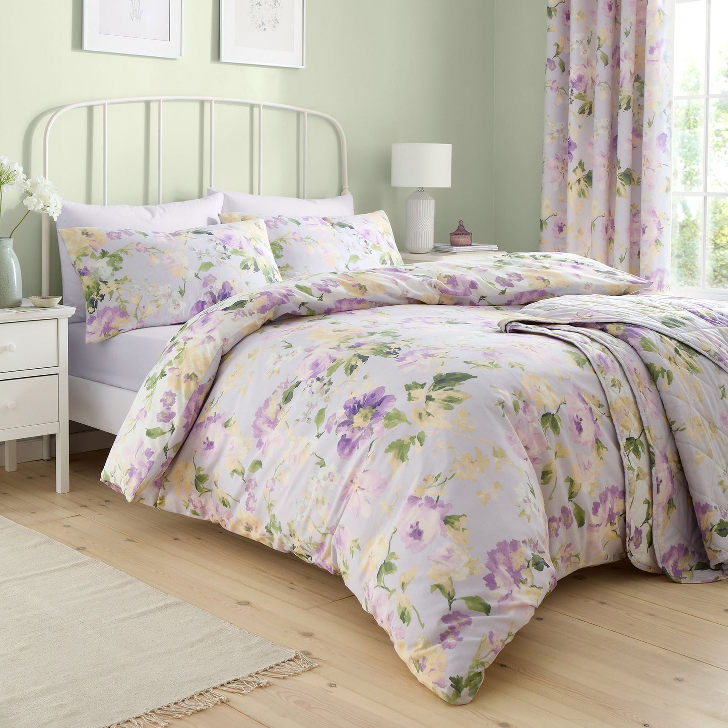 Flourette Duvet Cover Set in Lilac