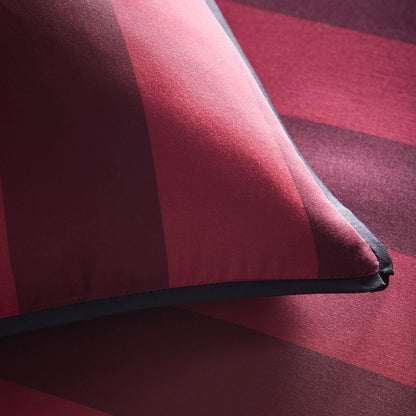 Festivo Circus Stripe Duvet Cover Set in Red