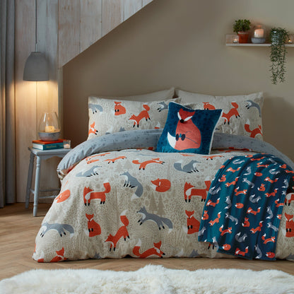 Foraging Fox Duvet Cover Set in Natural