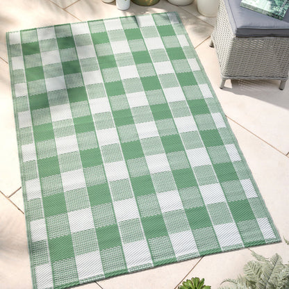 Gingham Outdoor Rug in Green