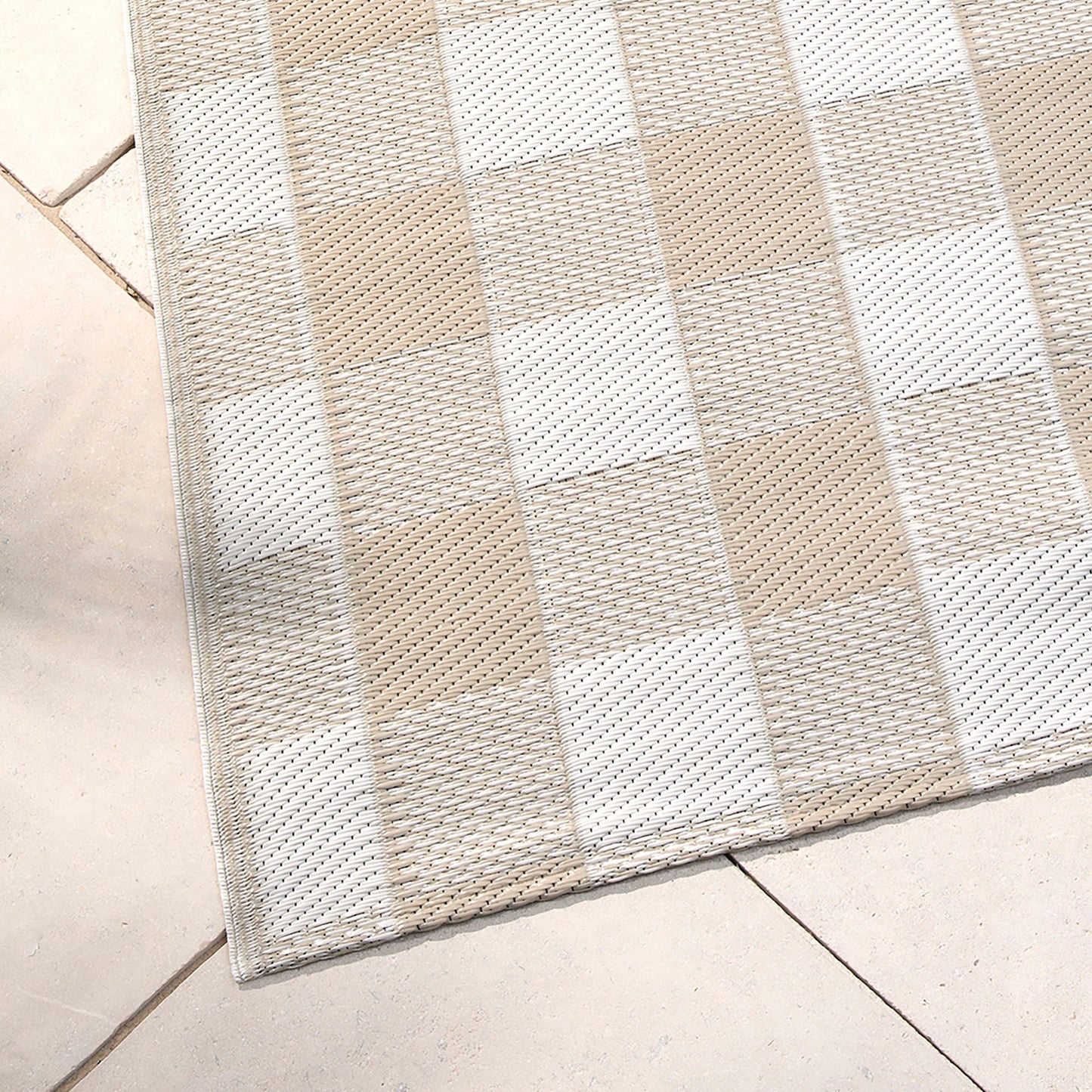 Gingham Outdoor Rug in Natural