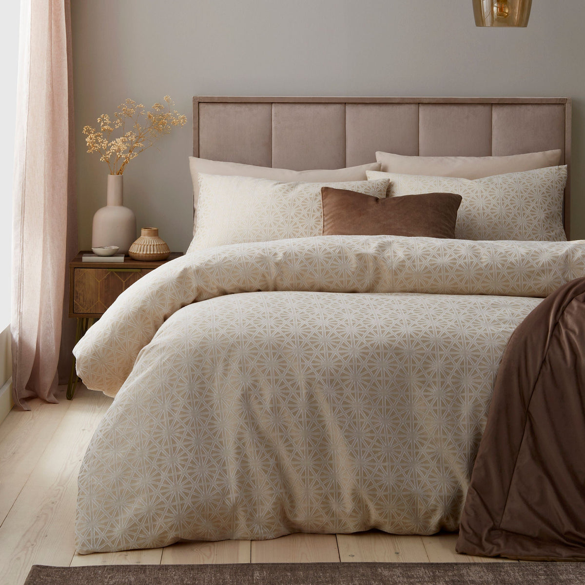 Geo Jacquard Duvet Cover Set in Natural