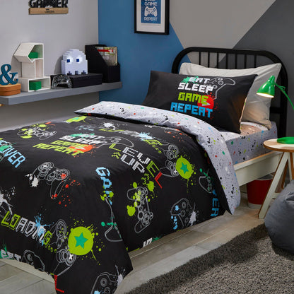 Game Duvet Cover Set in Black