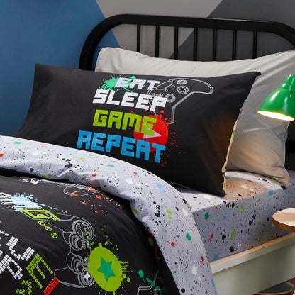 Game Duvet Cover Set in Black