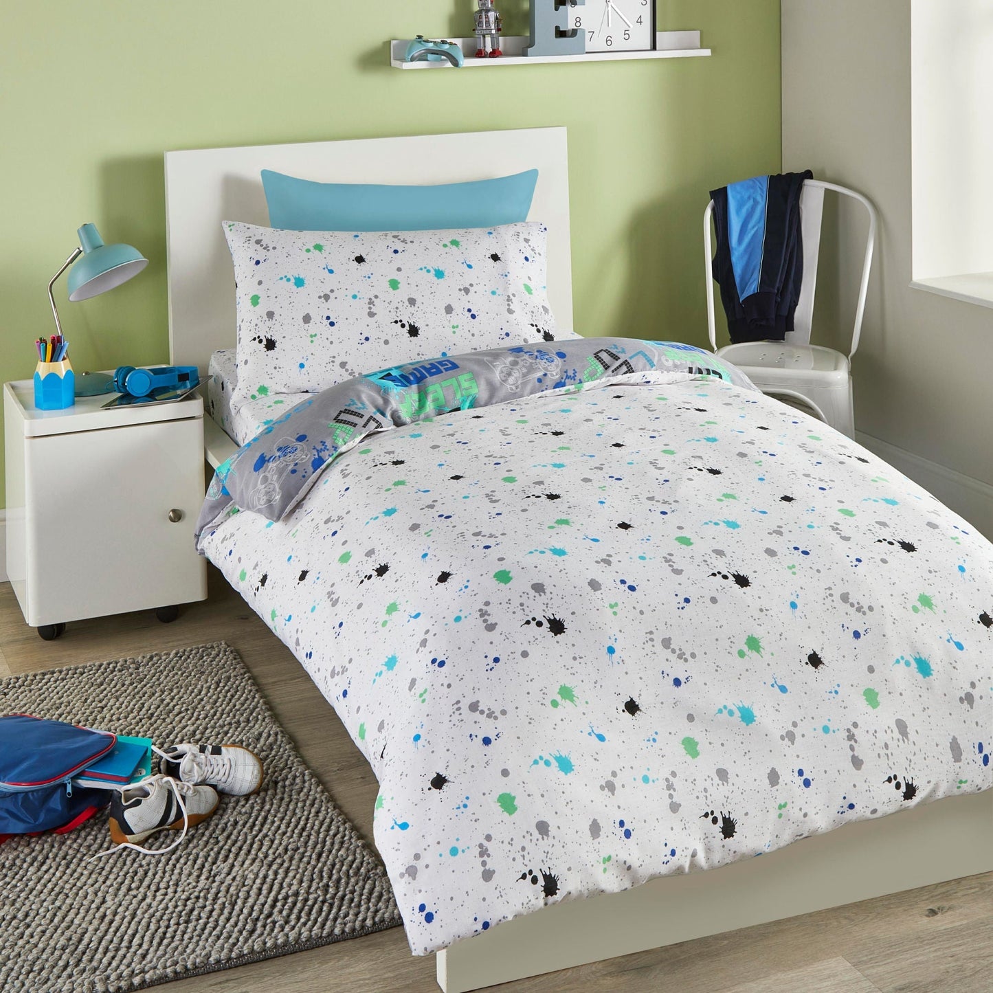 Game Glow Duvet Cover Set in Grey