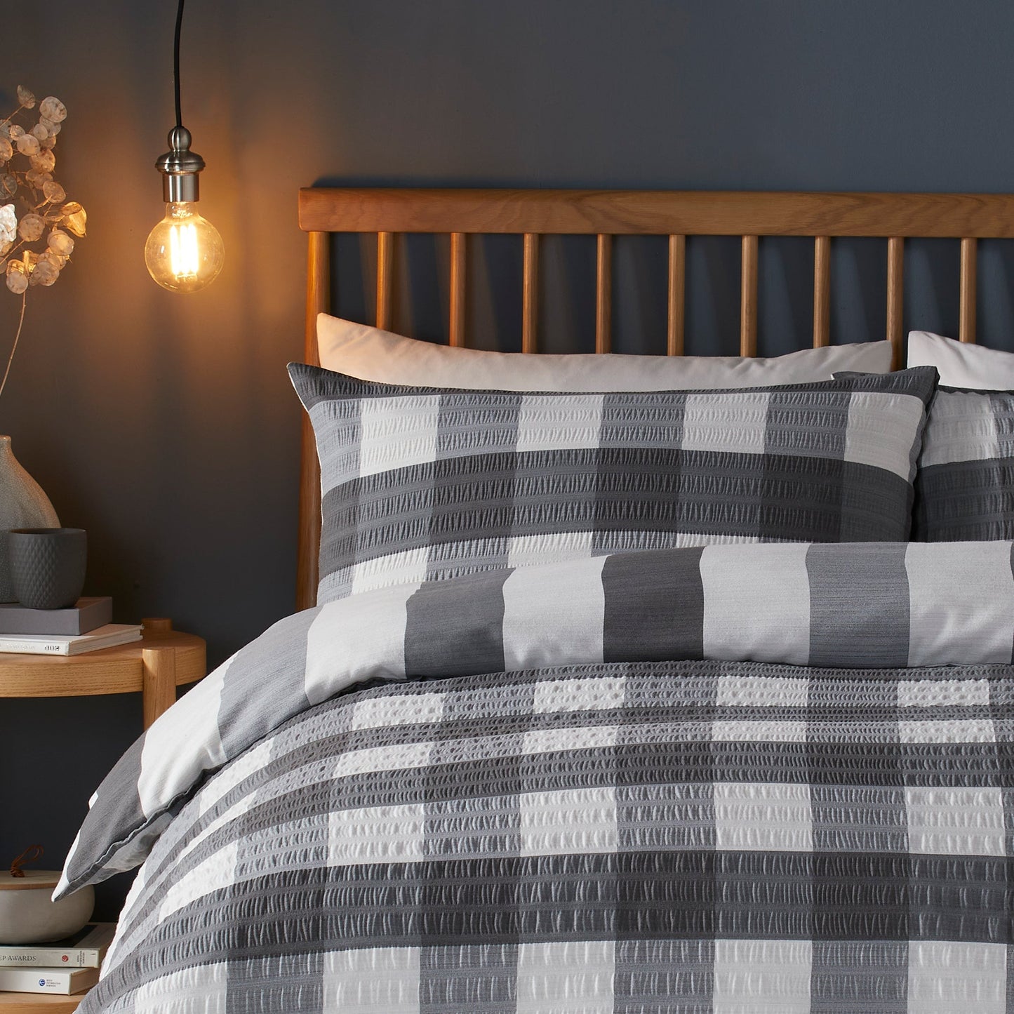 Seersucker Gingham Check Duvet Cover Set in Charcoal