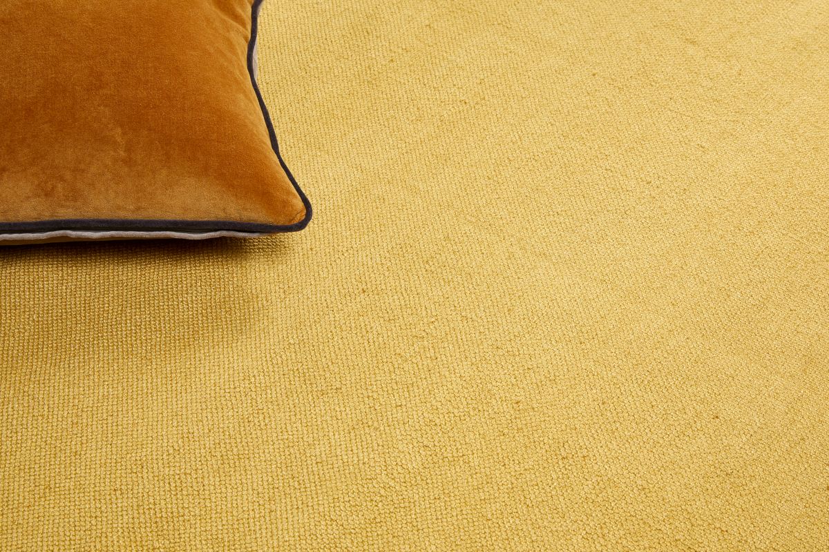 Hug Rug Woven Diamond Rug Gold