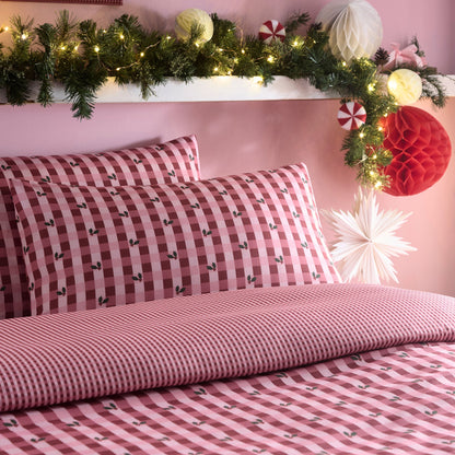 Holly Gingham Christmas Duvet Cover Set in Red