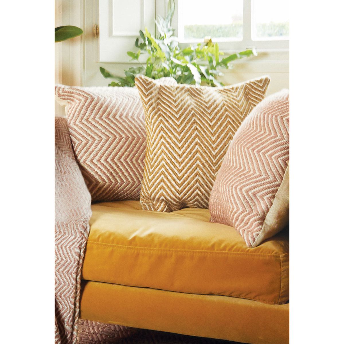 Hug Rug Woven Herringbone Rug Gold
