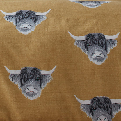 Highland Cow Duvet Cover Set in Ochre