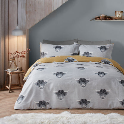 Highland Cow Duvet Cover Set in Ochre