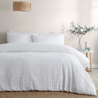 Honley Seersucker Duvet Cover Set in White