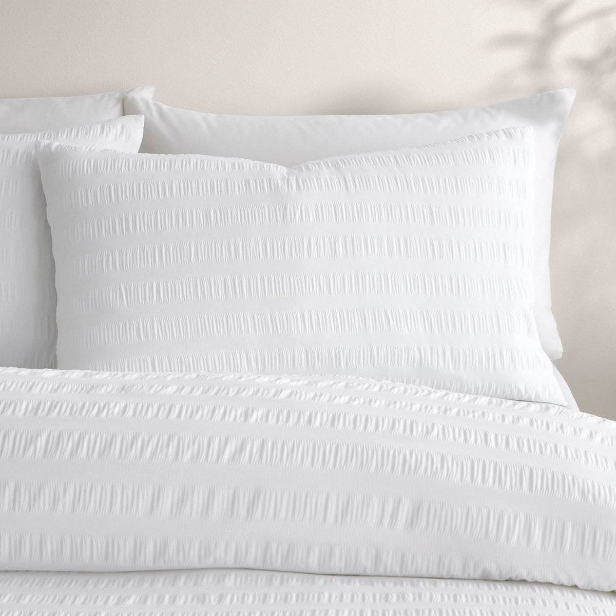 Honley Seersucker Duvet Cover Set in White