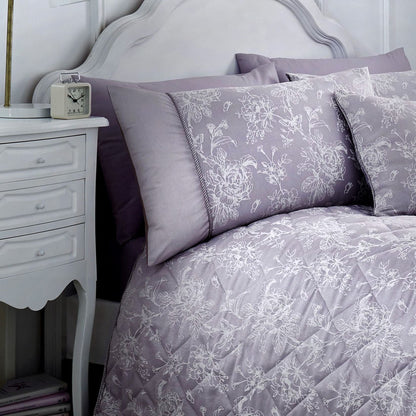 Jasmine Bedspread in Lavender