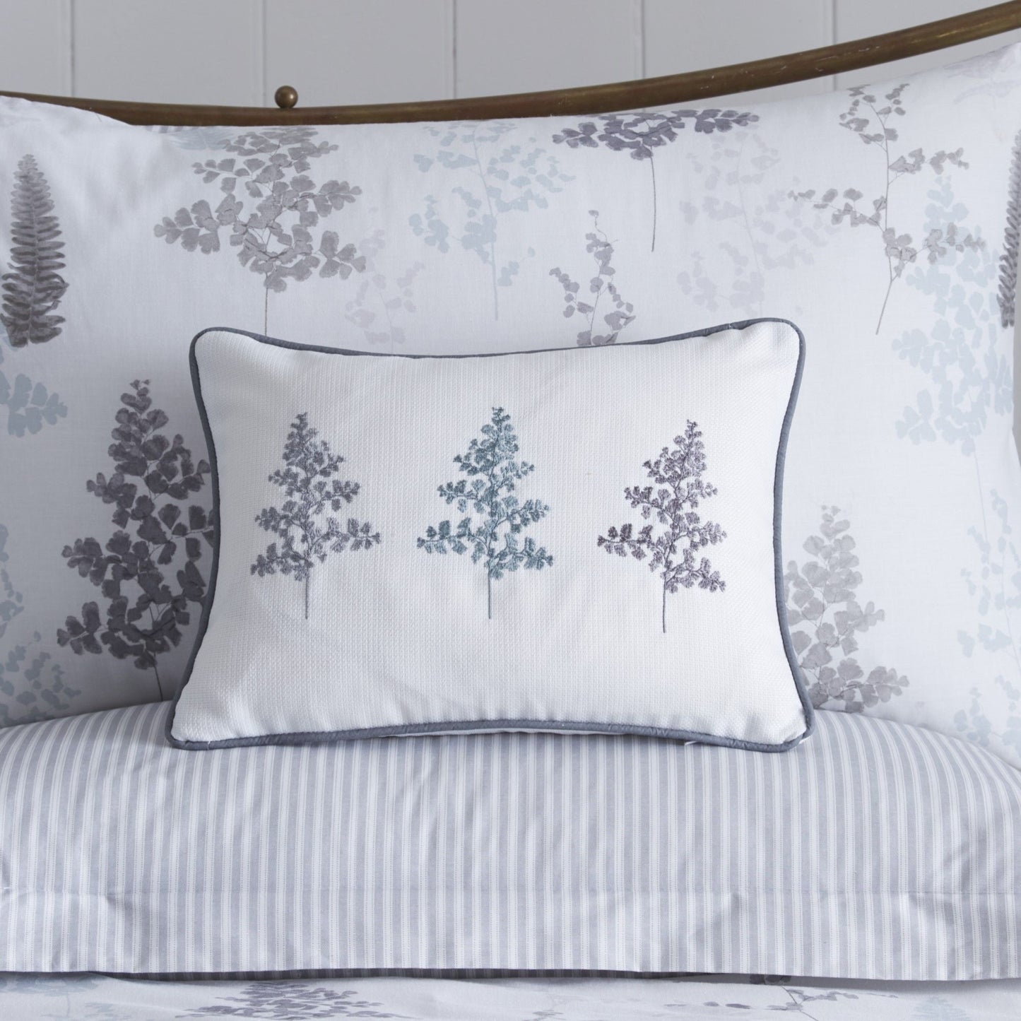 Linden Fern Cushion Cover in Grey