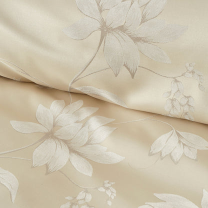 Lilly Floral Jacquard Duvet Cover Set in Champagne