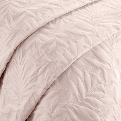 Luana Bedspread in Blush