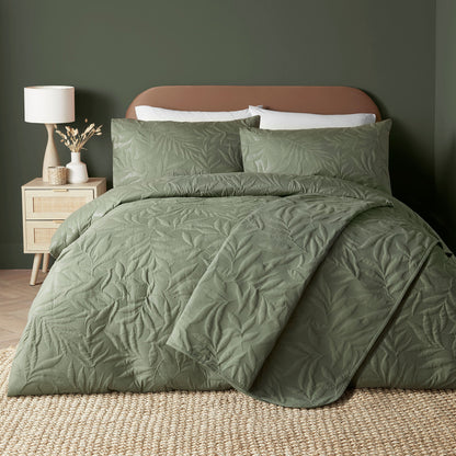 Luana Bedspread in Dark Green