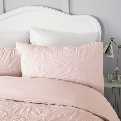 Luana Duvet Cover Set in Blush