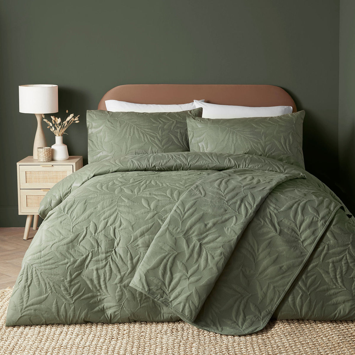 Luana Duvet Cover Set in Dark Green