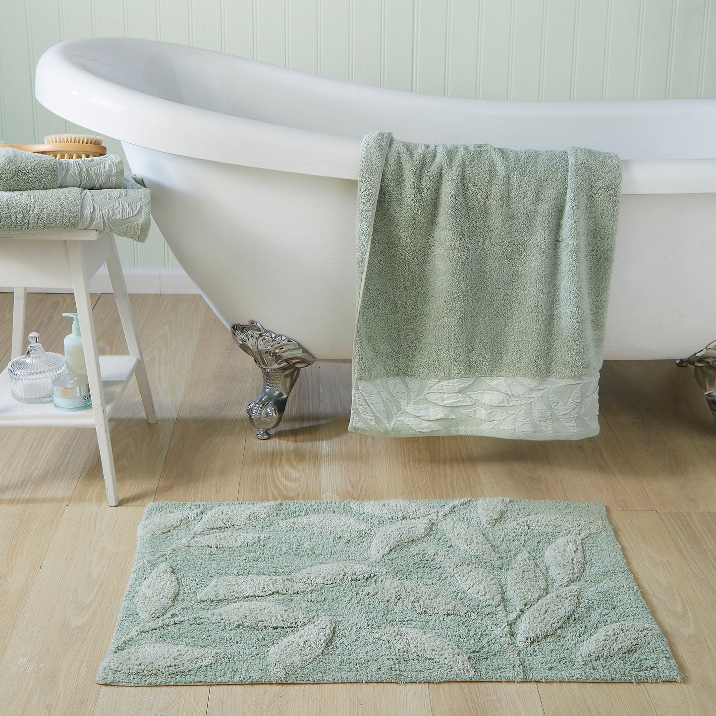 Lacie Towels in Steel/Sage -